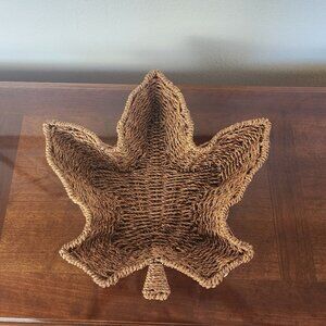 Leaf Shaped Woven Decorative Wicker Basket Autumn Harvest Fall Decoration Decor